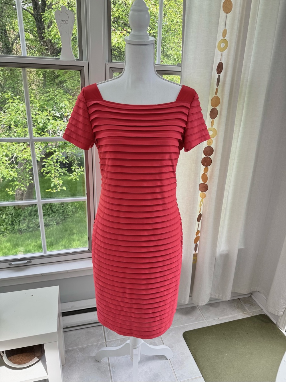 Frank Lyman Design Coral-Red Pleated Short-Sleeve Midi Dress